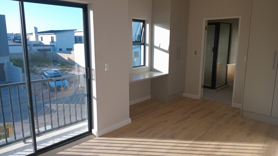 3 Bedroom Property for Sale in Sandown Western Cape